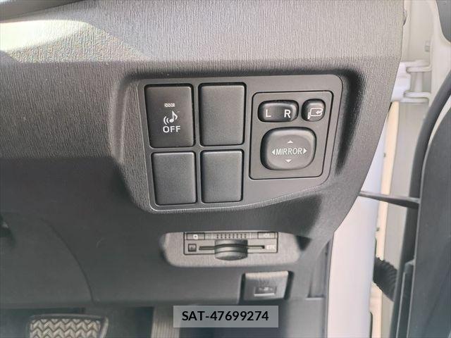 Toyota PRIUS 2012-07 7619302-25
