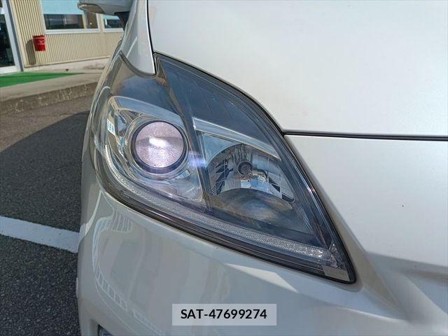 Toyota PRIUS 2012-07 7619302-3