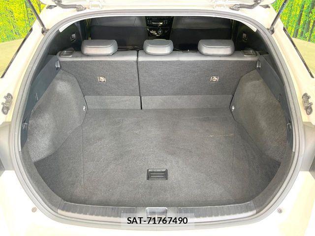 Toyota PRIUS 2020-04 7619248-9