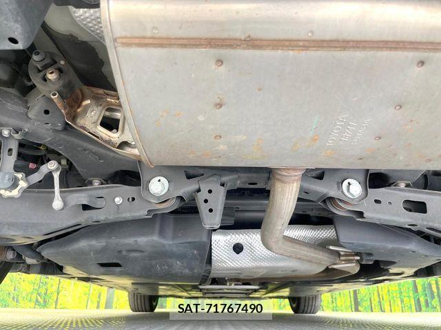 Toyota PRIUS 2020-04 7619248-18