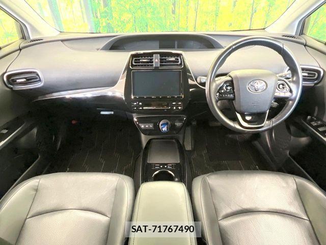 Toyota PRIUS 2020-04 7619248-1