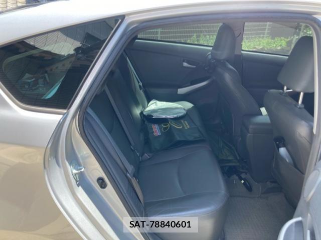 Toyota PRIUS 2010-03 7619339-15