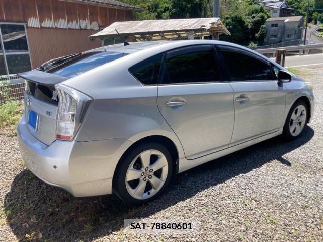 Toyota PRIUS 2010-03 7619339-2
