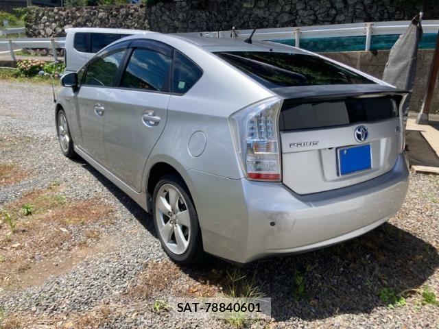 Toyota PRIUS 2010-03 7619339-3