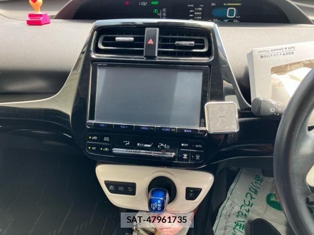 Toyota PRIUS 2016-08 7619266-18