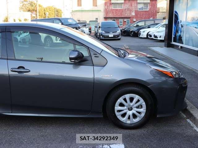 Toyota PRIUS 2019-12 7619274-10