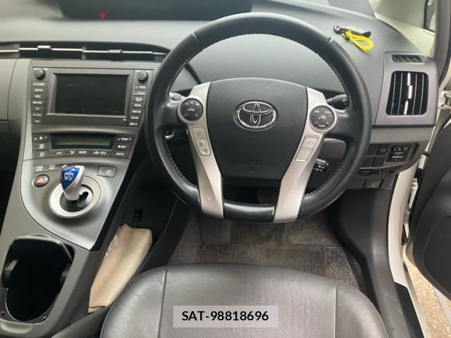 Toyota PRIUS 2009-09 7619310-12