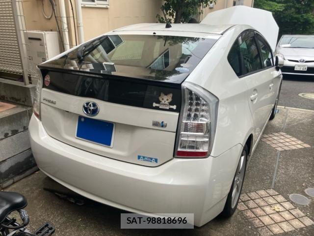 Toyota PRIUS 2009-09 7619310-3