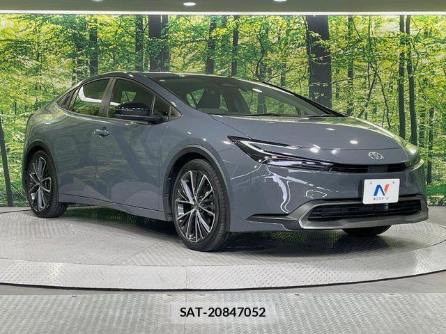 Toyota PRIUS 2023-06 7619232-15