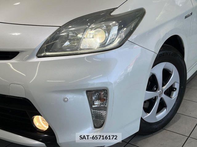 Toyota PRIUS 2013-11 7619288-11