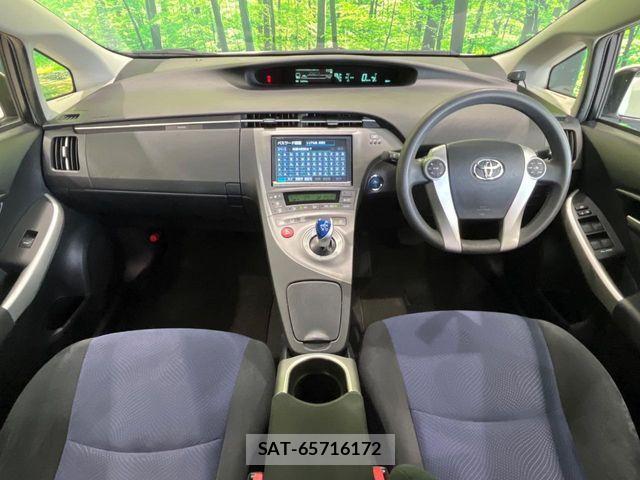 Toyota PRIUS 2013-11 7619288-1