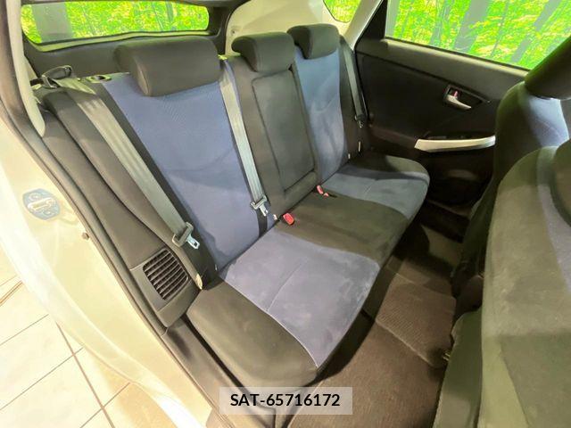 Toyota PRIUS 2013-11 7619288-8