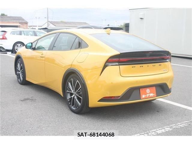 Toyota PRIUS 2025-03 7619239-10