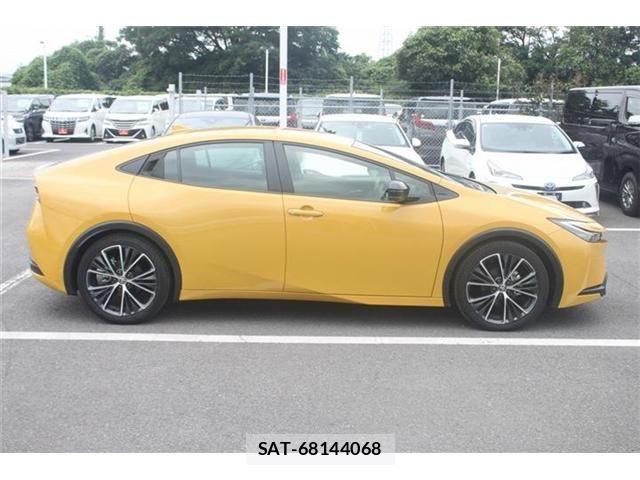 Toyota PRIUS 2025-03 7619239-7