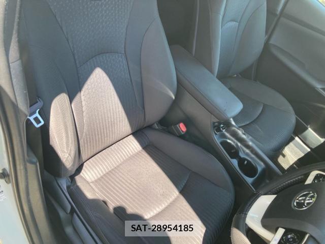Toyota PRIUS 2015-12 7619314-10