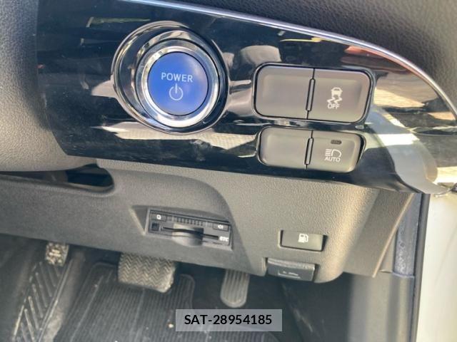 Toyota PRIUS 2015-12 7619314-13