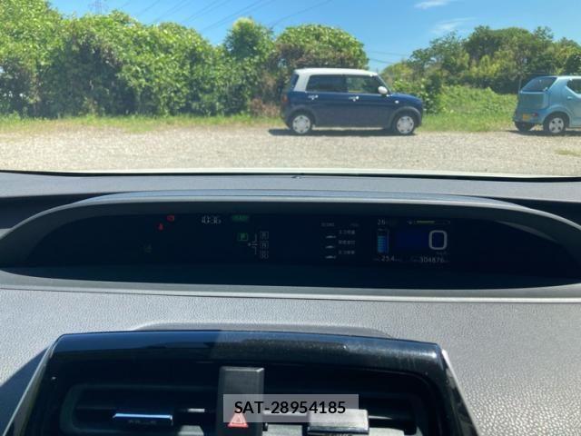 Toyota PRIUS 2015-12 7619314-14