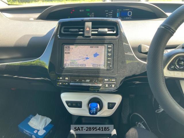 Toyota PRIUS 2015-12 7619314-19