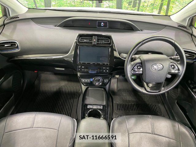 Toyota PRIUS 2019-12 7619262-1