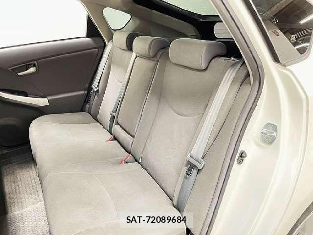 Toyota PRIUS 2011-08 7619318-3
