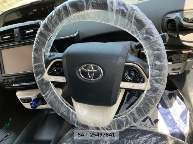 Toyota PRIUS 2016-06 7619289-19