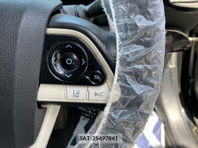 Toyota PRIUS 2016-06 7619289-20