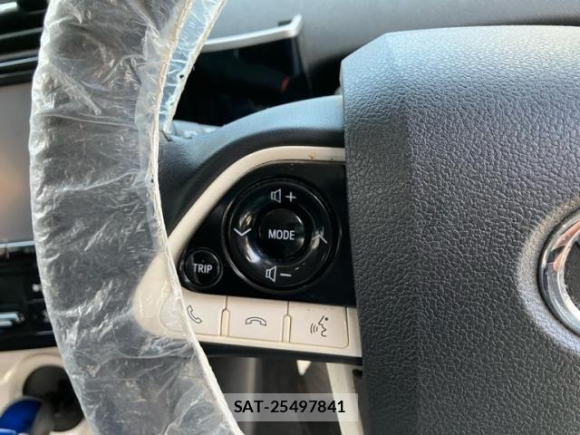 Toyota PRIUS 2016-06 7619289-21