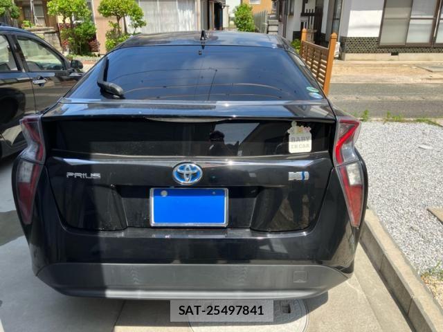 Toyota PRIUS 2016-06 7619289-4