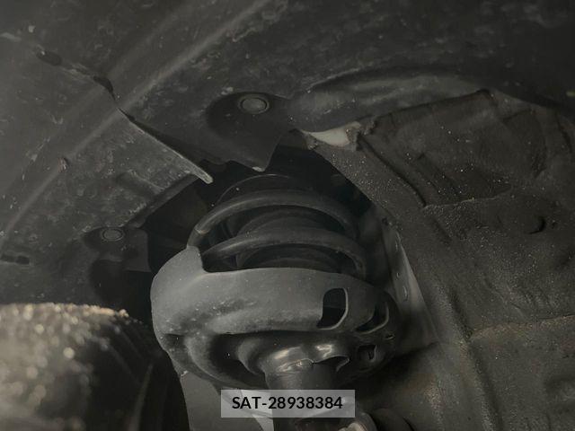 Toyota PRIUS 2024-04 7619227-19