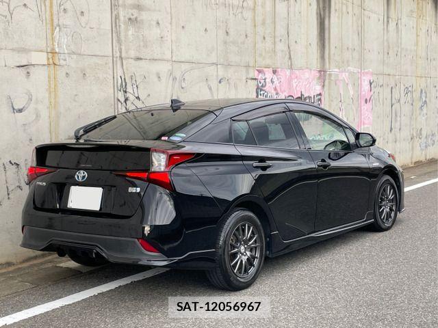 Toyota PRIUS 2019-11 7619269-3