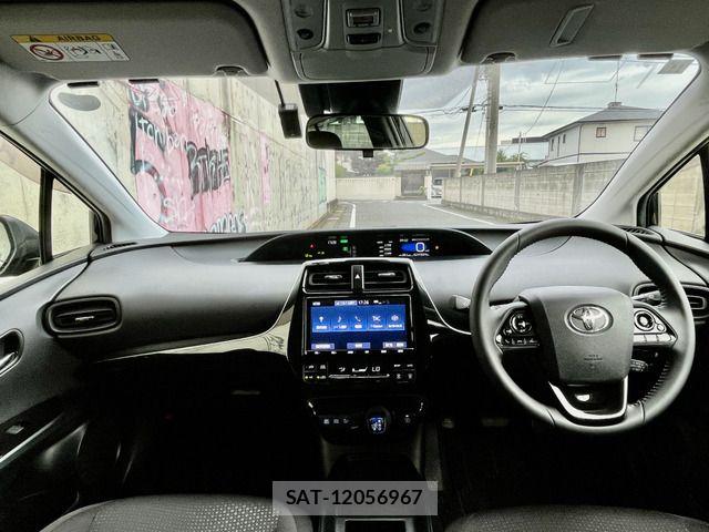 Toyota PRIUS 2019-11 7619269-6