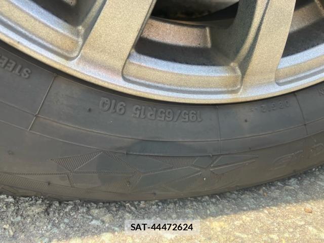 Toyota PRIUS 2012-01 7619343-12