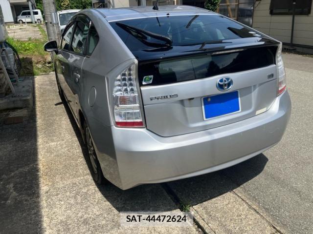 Toyota PRIUS 2012-01 7619343-4