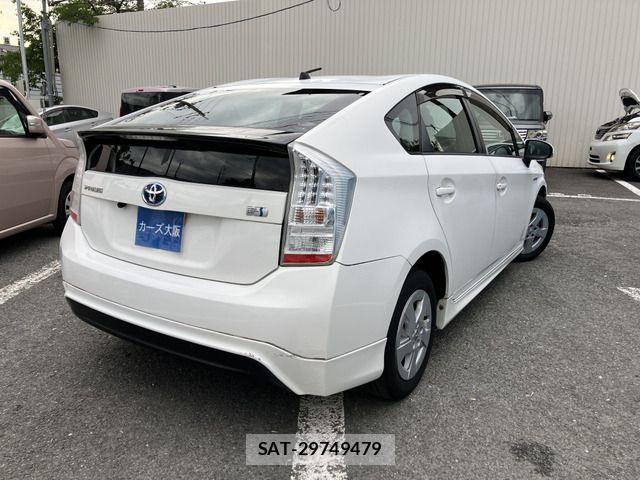 Toyota PRIUS 2011-10 7619322-2