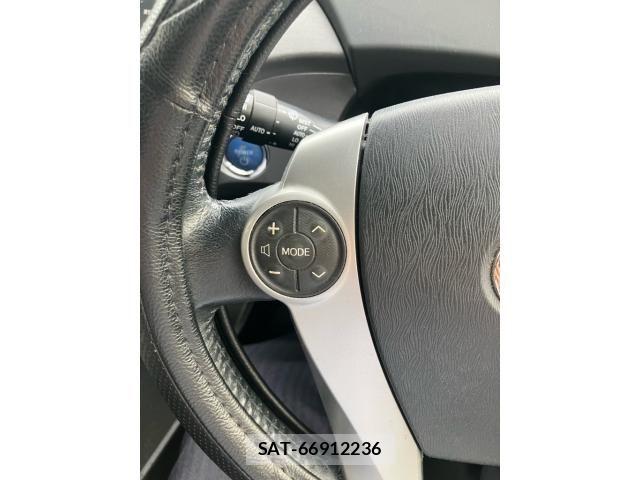 Toyota PRIUS 2012-04 7619331-15