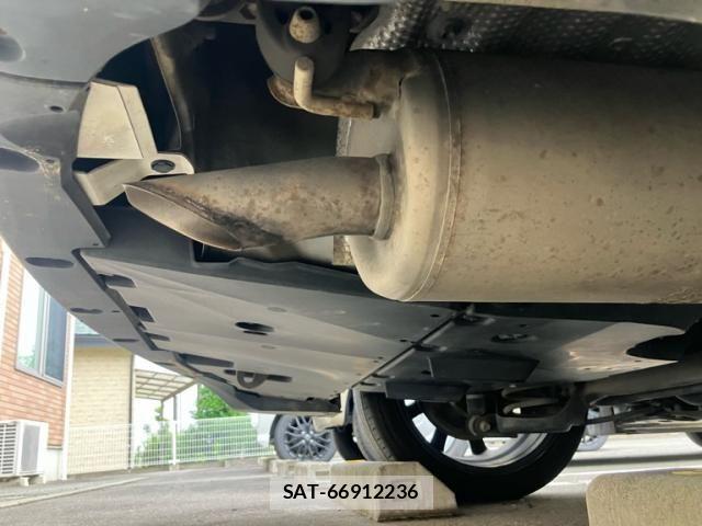 Toyota PRIUS 2012-04 7619331-26