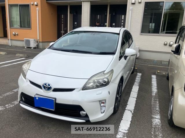 Toyota PRIUS 2012-04 7619331-2