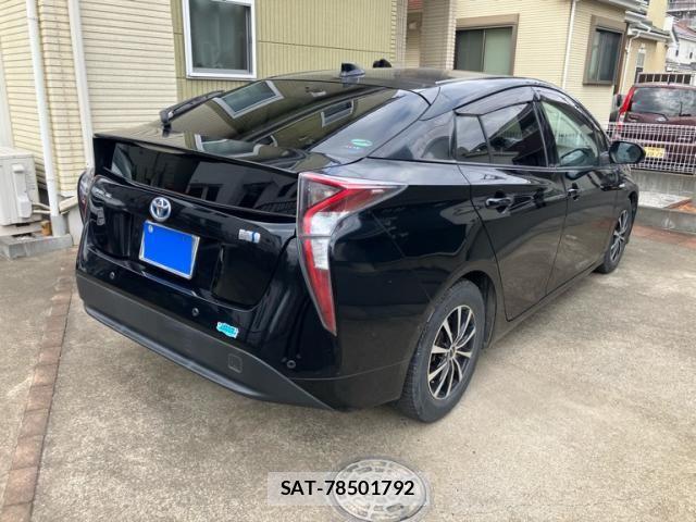 Toyota PRIUS 2016-02 7619303-5