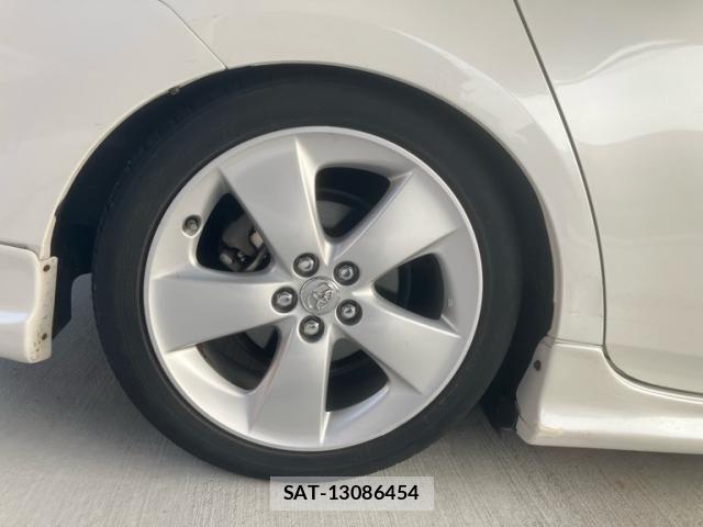 Toyota PRIUS 2013-04 7619317-10