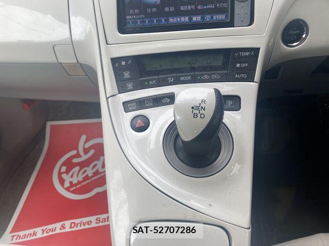 Toyota PRIUS 2011-10 7619319-25