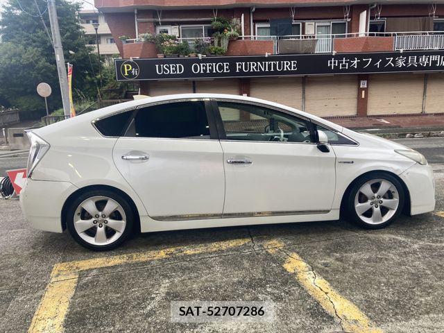 Toyota PRIUS 2011-10 7619319-6