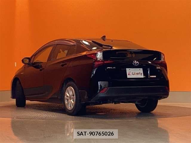 Toyota PRIUS 2020-03 7619249-9