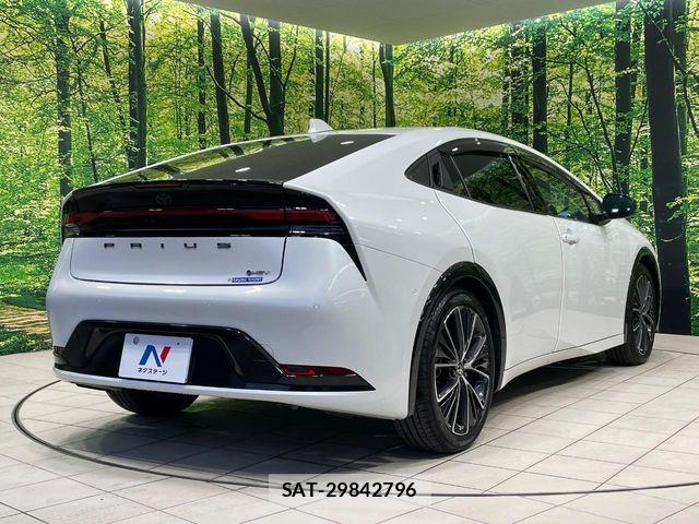 Toyota PRIUS 2025-01 7619209-16