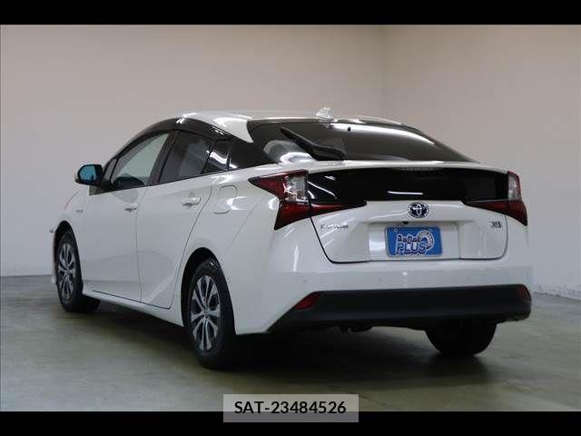 Toyota PRIUS 2019-03 7619264-19
