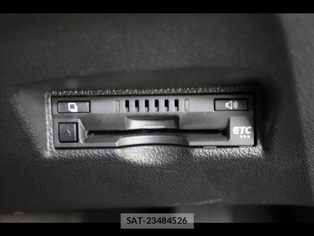 Toyota PRIUS 2019-03 7619264-6