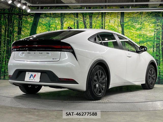 Toyota PRIUS 2026-02 7619211-16