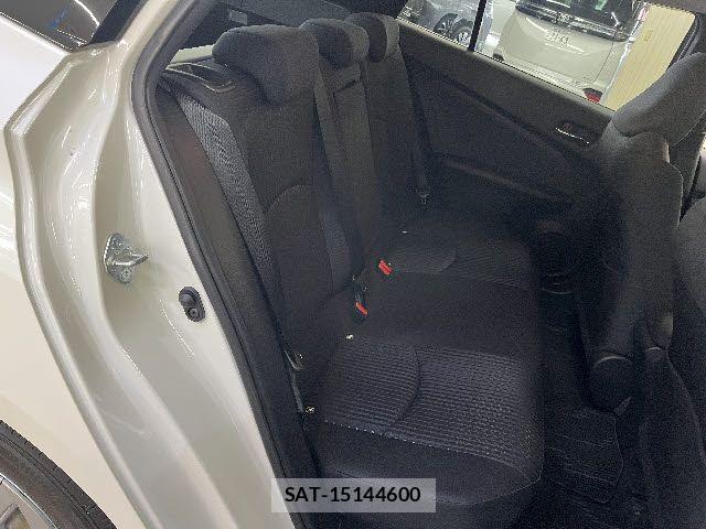 Toyota PRIUS 2018-05 7619252-9