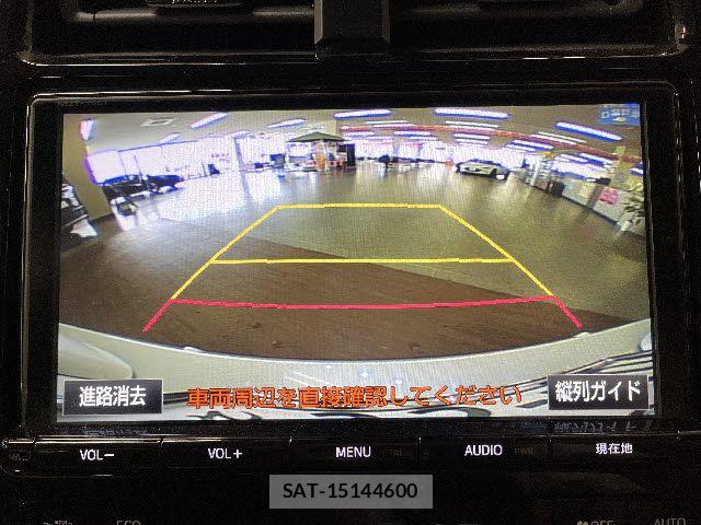 Toyota PRIUS 2018-05 7619252-10