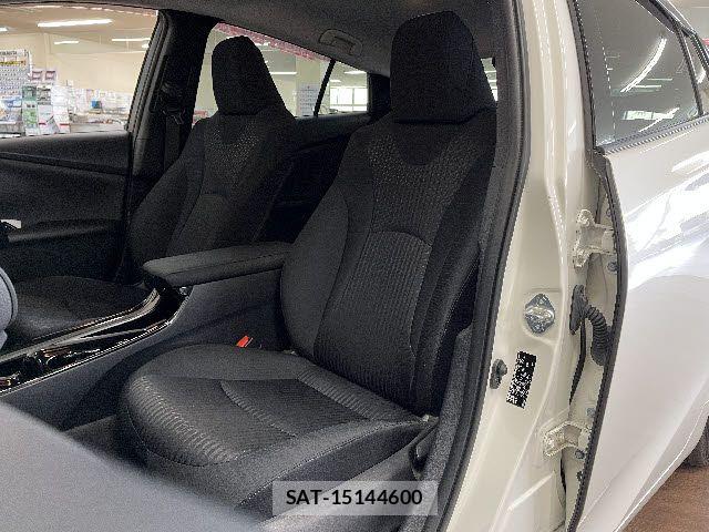 Toyota PRIUS 2018-05 7619252-12