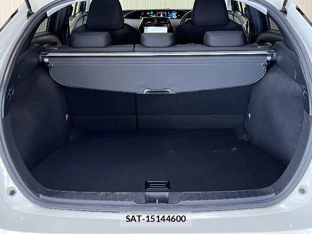 Toyota PRIUS 2018-05 7619252-20